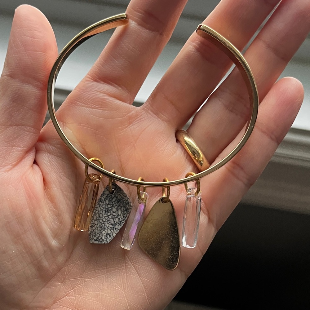 Bracelet
